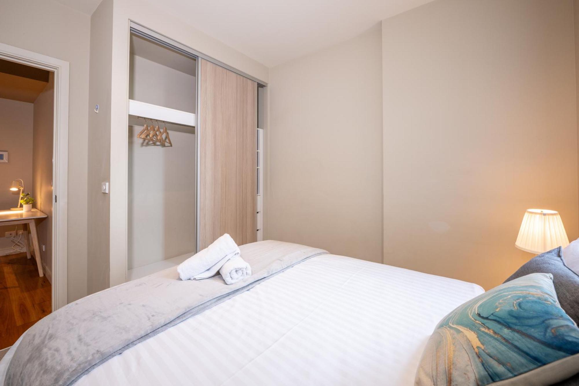 Molly'S Little Apartments Melbourne Room photo